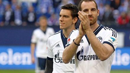 Metzelder verabschiedet sich als Profi von Schalke 04. 
