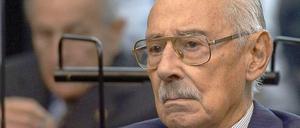 In Argentinien sind während der Militärdiktatur von 1976 bis 1983 über 30 000 Menschen verschleppt und ermordet worden. General Jorge Videla führte sie bis 1981 an.