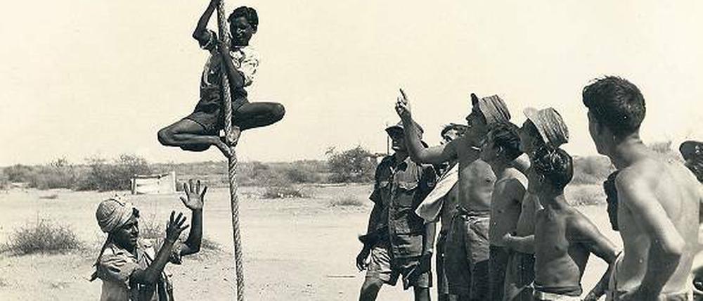 Land der Wunder. Schwieriger als der „indische Seiltrick“ ist offenbar die Visaerteilung.