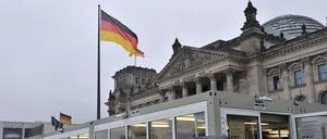 Unschönes Provisorium: Ein unterirdisches Besucherzentrum kommt nicht. Stattdessen bleiben die im Herbst 2010 aufgestellten Container.