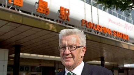 Der Stuttgarter Ministerpräsident Winfried Kretschmann (Grüne) wirbt in der Provinz Fukushima für erneuerbare Energien. Das findet der Gouverneur auch gut. Nur seine Regierung in Tokio findet Atomkraft immer noch besser. 