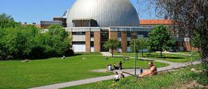 Das Planetarium im Ernst-Thälmann-Park.