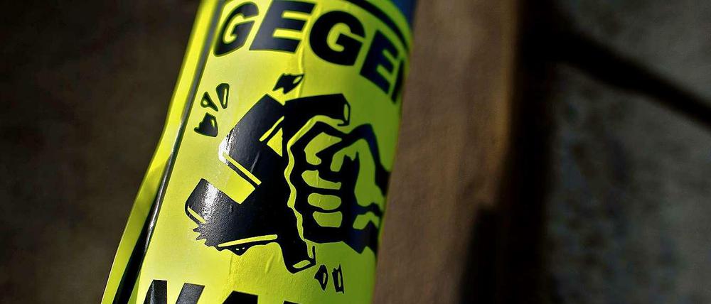 In Brandenburg wird am Samstag eines der größten Rechtsrock-Konzerte seit Jahren stattfinden. Es werden umfassende Proteste erwartet.
