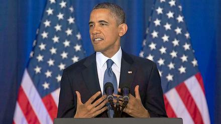 Obama kündigte in einer Grundsatzrede zur Antiterrorstrategie an, die Militärprozesse gegen Terrorverdächtige aus dem umstrittenen Gefangenenlager Guantanamo in die USA zu verlegen.
