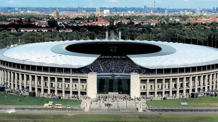 Champions Schüssel. Das sanierte Stadion wurde 2004 eröffnet.
