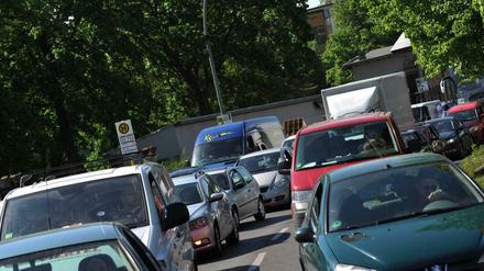 Stau in Berlin. Häufig sind Autofahrer mit dem Problem konfrontiert.