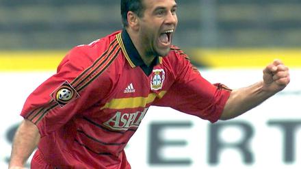 Ulf Kirsten jubelte insgesamt 182 Mal über ein von ihm erzieltes Bundesliga-Tor. Wie schlägt er sich in unserer Umfrage?
