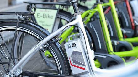 Elektrofahrräder werden in Deutschland immer beliebter.