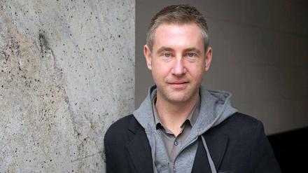 Florian Bublys hat die Junglehrerinitiative "Bildet Berlin" gegründet und heizt mit seinen Forderungen und Aktionen dem Senat und der GEW ein.