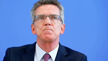 Verteidigungsminister Thomas de Maizière sieht die Fehler in der Euro-Hawk-Affäre bei anderen.
