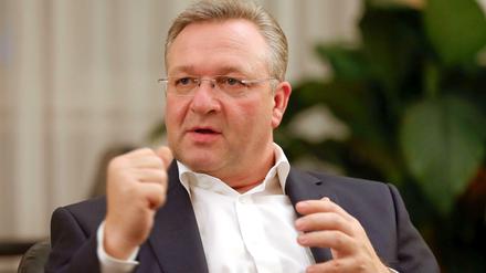 Henkel bleibt dran. Der 49-Jährige wird wohl wieder CDU-Chef, Justizsenator Heilmann aber nicht mehr Vize.
