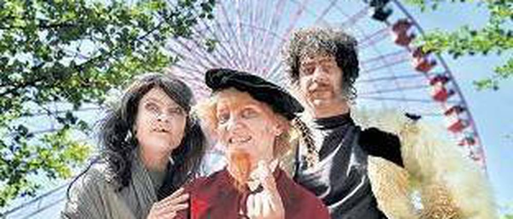 Gut drauf ... Hexe Emma, Rumpelstilzchen und Riese Otto voll in Aktion.