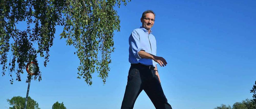 Ministerpräsident Matthias Platzeck (SPD) verschaffte sich am Mittwoch in Mühlberg einen eigenen Eindruck vom Hochwasser-Krisenmanagement.