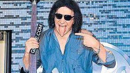 Zungenlänge voraus. Kiss-Bassist Gene Simmons im Hard-Rock-Café. Foto: Geisler