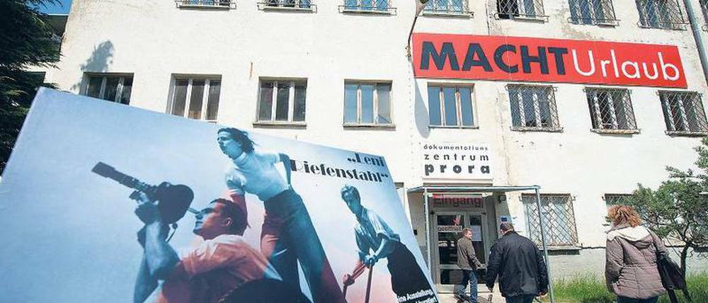 Aufklärung in Prora. Die Ausstellung ist noch bis Ende August zu sehen. Foto: dpa