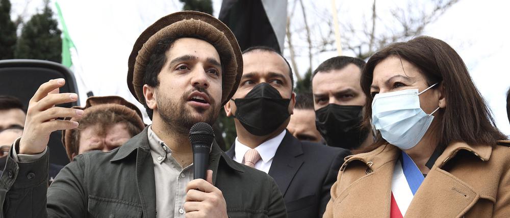 Ahmed Massud war im März 2021 in Paris. Dort wurde sein Vater, der gegen die Sowjettruppen und die Taliban kämpfte und von Al-Kaida umgebracht wurde. mit der Benennung einer Allee nach ihm geehrt. Zur Ehrung kam auch die Pariser Bürgermeisterin Anne Hidalgo.