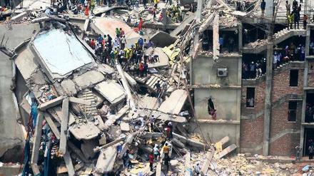 Eine Katastrophe: Im April stürzte in Bangladesch die Fabrik Rana Plaza ein. Mehr als 1100 Menschen starben. 