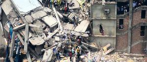 Eine Katastrophe: Im April stürzte in Bangladesch die Fabrik Rana Plaza ein. Mehr als 1100 Menschen starben. 