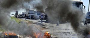 Die Proteste in Brasilien dauern an - obwohl der Auslöser, die Fahrpreiserhöhungen, behoben ist. Die Erhöhungen sollen nicht kommen. 
