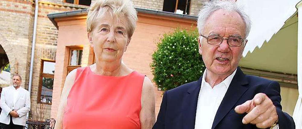 Gemeinsamer Kampf gegen den Krebs: Manfred Stolpe mit seiner Frau.