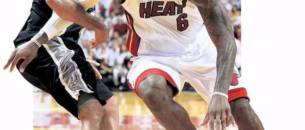 Des Königs Krönung. LeBron James, Spitzname „King“, führte Miami zum zweiten NBA-Titel in Folge. Der 28-Jährige bot im entscheidenden Spiel eine herausragende Leistung.
