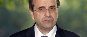 Regierungschef Samaras hat seine beiden Koalitionspartner für Montag zu einem Krisentreffen eingeladen.