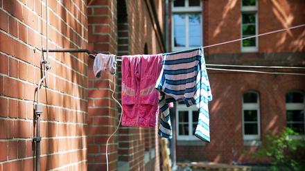 Willkommen? In Westend sind die ersten Flüchtlinge eingezogen.