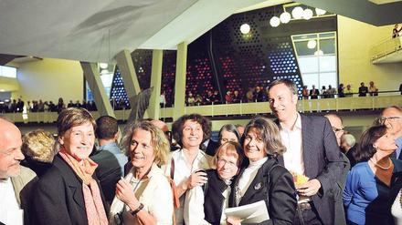 Der Club der Abbadiani. Die treuesten Anhänger des Dirigenten trafen sich im Mai bei seinen Konzerten in der Berliner Philharmonie. Unter ihnen ist auch Sylvia Hoffmann – erkannt werden möchte die Bibliothekarin aber nicht. Foto: David Heerde
