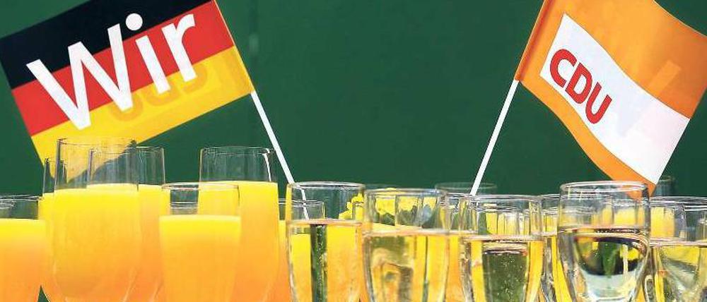 „Das WIR entscheidet“ – so lautet der Wahlslogan der SPD. Die Union nimmt den Wettbewerb ums WIR-Gefühl gern auf.