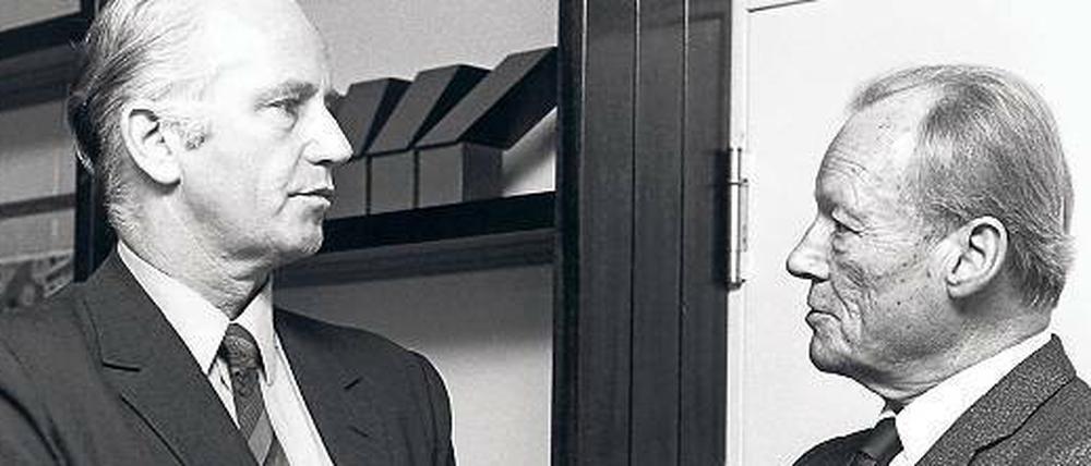 Freunde. Der frühere norwegische Verteidigungsminister Thorvald Stoltenberg (links) im Gespräch mit Willy Brandt 1984 über den Konflikt in Nicaragua. 