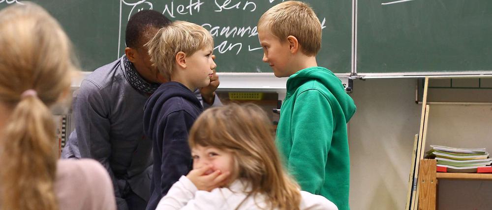 Erlernt. n der Forschung ist klar: Als Erstes müssen Kinder lernen, dass unsere Schrift an der Lautform der Wörter anknüpft.