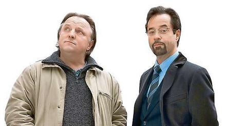 Tatort ist nicht gleich Wohnort. Hier zeigen wir, wo die Schauspieler in Wirklichkeit leben. Zum Beispiel Münster: Axel Prahl ermittelt als Frak Thiel, Jan Josef Liefers spielt Karl-Friedrich Boerne. Beide leben in Berlin.