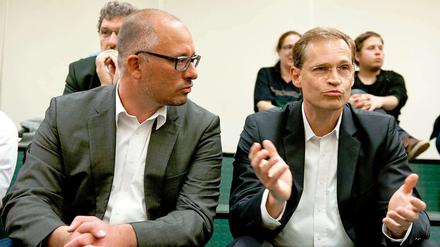 SPD-Landeschef Jan Stöß (links) und Stadtentwicklungssenator Michael Müller (rechts) haben unterschiedliche Meinungen zur Absage der Bauausstellung.