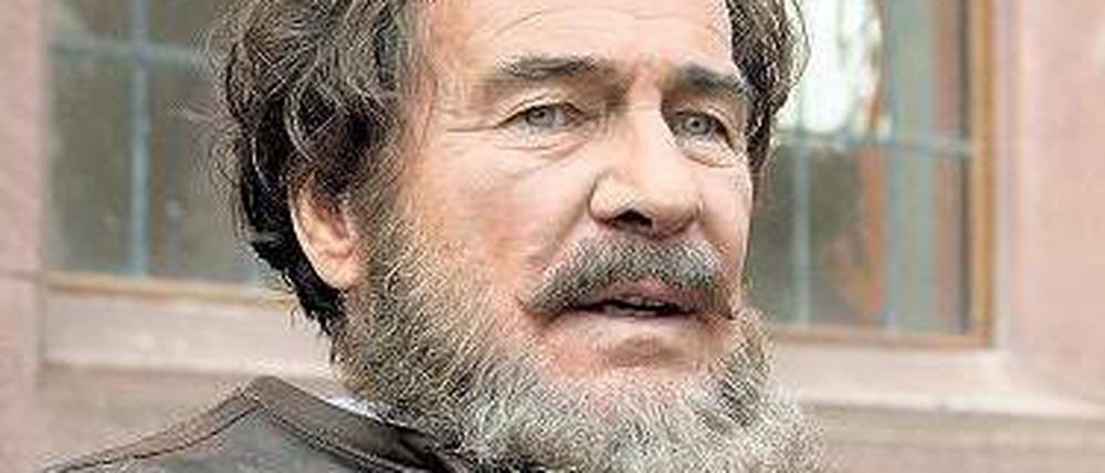 Seltener Glücksfall: Qualität und Quote müssen kein Widerspruch sein. Im ARD-Film „George“, in dem Götz George seinen Vater Heinrich verkörpert, kommt beides zusammen. Das Erste strahlt die Produktion am 24. Juli aus. Foto: ARD