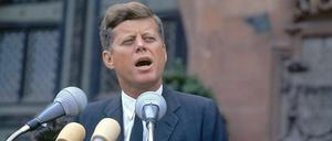 Eine Rede, ein berühmter Satz: John F. Kennedy vor 50 Jahren vor dem Rathaus Schöneberg. 