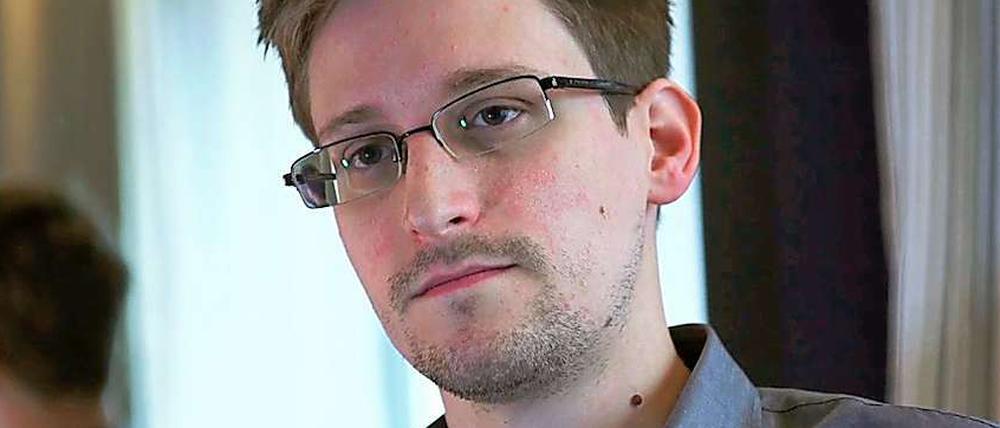 Der Ex-Geheimdienstler Edward Snowden ist das Gesicht hinter den Enthüllungen um die Spionageaktionen des amerikanischen NSA und des britischen GCHQ.