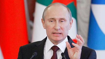 Russlands Präsident Putin hat dem Whistleblower Edward Snowden unter Bedingungen Asyl angeboten.