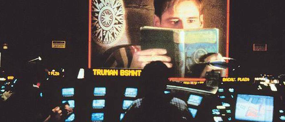 Nie allein. Wie Jim Carrey im Film „Die Truman Show“ haben die Deutschen erfahren müssen, dass sie seit Jahren überwacht werden.