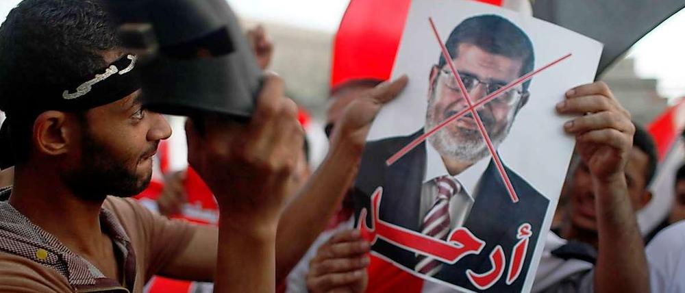 Vor dem Sturz durch das Militär gab es starke öffentliche Proteste gegen Mursi.