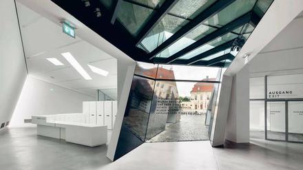 Das verwinkelte Entrée der Jüdischen Akademie in der Berliner Lindenstraße