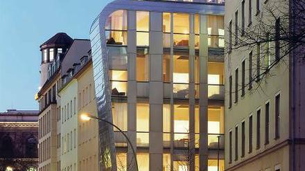 Unabhängigkeit in Mitte. Minilofts sind günstige und großzügige Alternativen zu Hotelzimmern. 