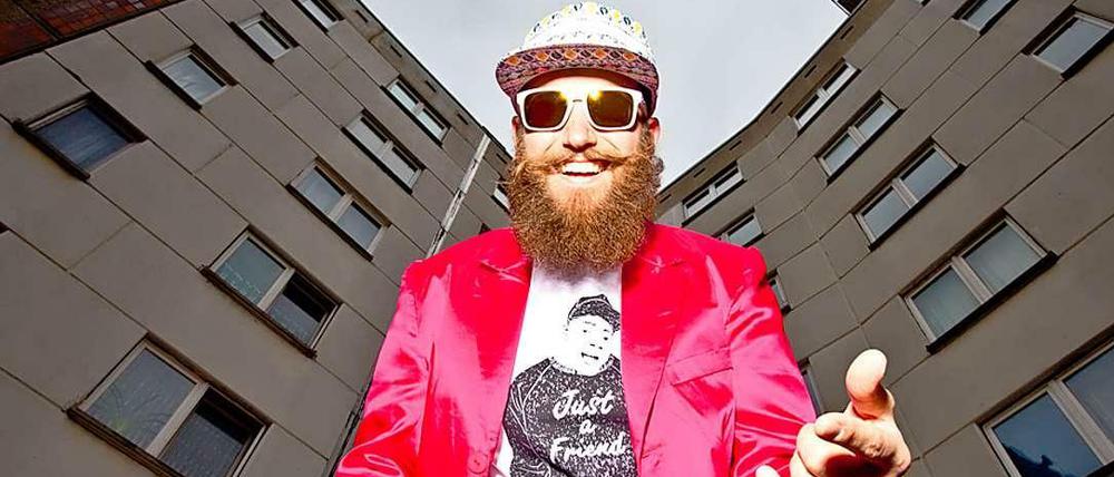 Vom Plattenbau zum Plattenteller: Berlins Hip Hop-Spaßvogel MC Fitti.