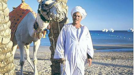 Warten auf Kunden gehört heute auch in Hurghada zum Geschäft.
