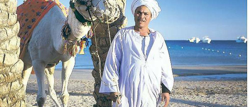 Warten auf Kunden gehört heute auch in Hurghada zum Geschäft.