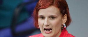 Die Vorsitzende der Linken, Katja Kipping, fordert den Whistleblower Snowden in Deutschland aufzunehmen.