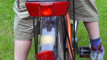 Wussten Sie, dass der gute alte Dynamo immer noch Pflicht ist? Den meisten Radfahrern ist das sicher nicht bewusst.