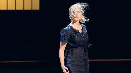 Emmanuelle Béart in Handkes „Über die Dörfer“.