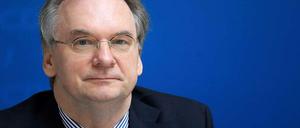 Gegen den Ministerpräsidenten Sachsen-Anhalts, Reiner Haseloff (CDU), ermittelt die Staatsanwaltschaft wegen den Verdachts auf Falschaussage.