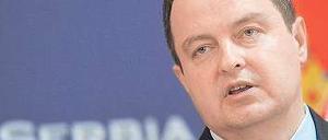 Serbiens Premier Dacic hat die Kosovo-Serben zur Wahl aufgerufen. Foto: AFP