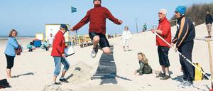Nur im Strandkorb zu liegen, ist langweilig. Langeoog ist ein Dorado für Aktive. Manche trainieren hier sogar fürs Sportabzeichen.